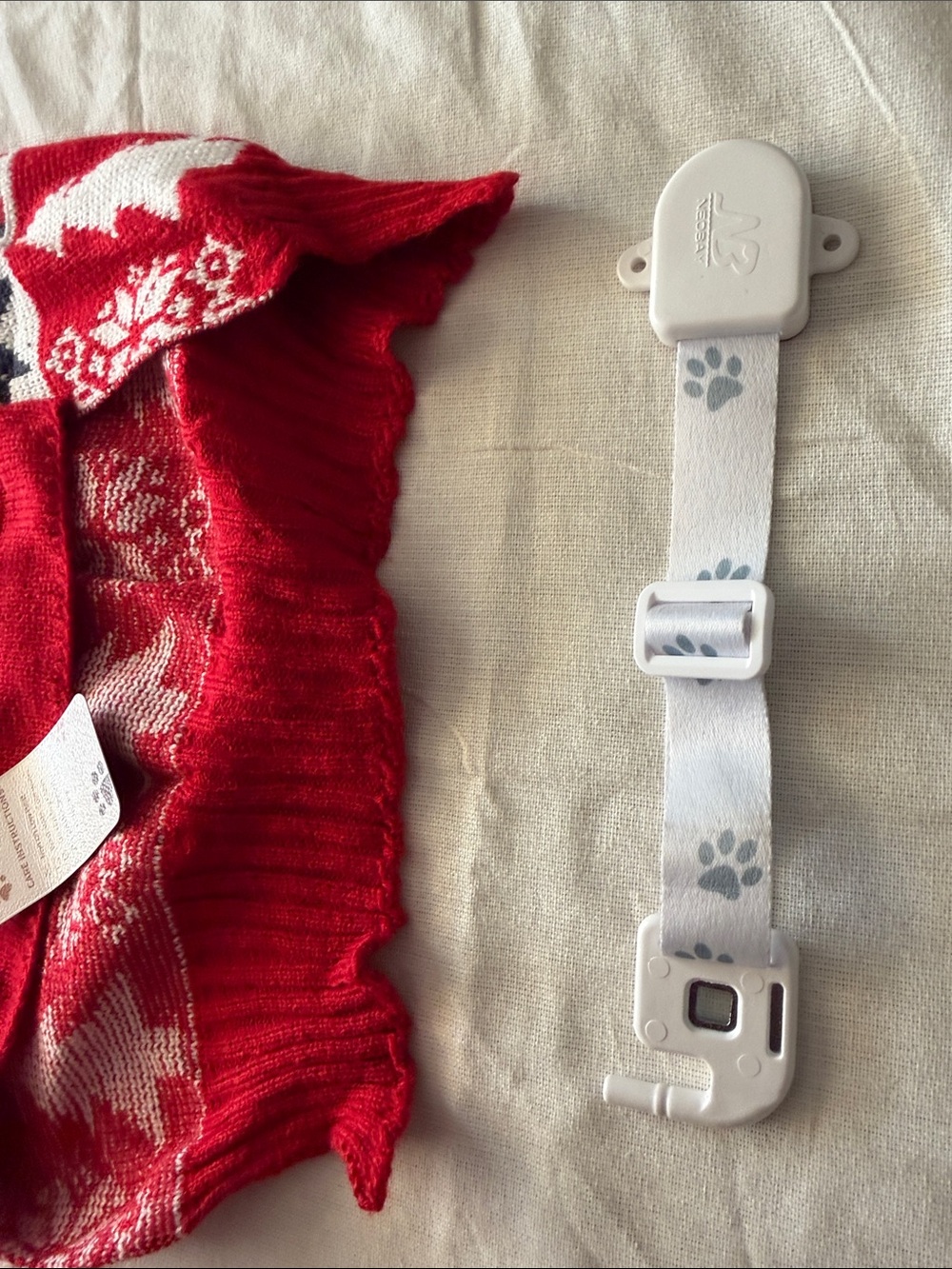 Festive Red Reindeer Knit Dog Sweater - Unbranded - Picture 6 of 6